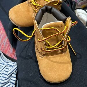 Size 3c baby timberland booties